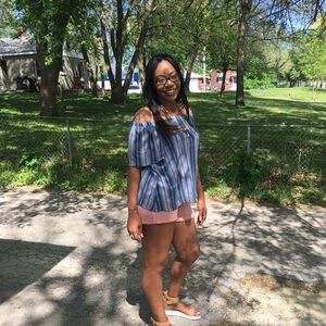 Meet your Posher, Brittney